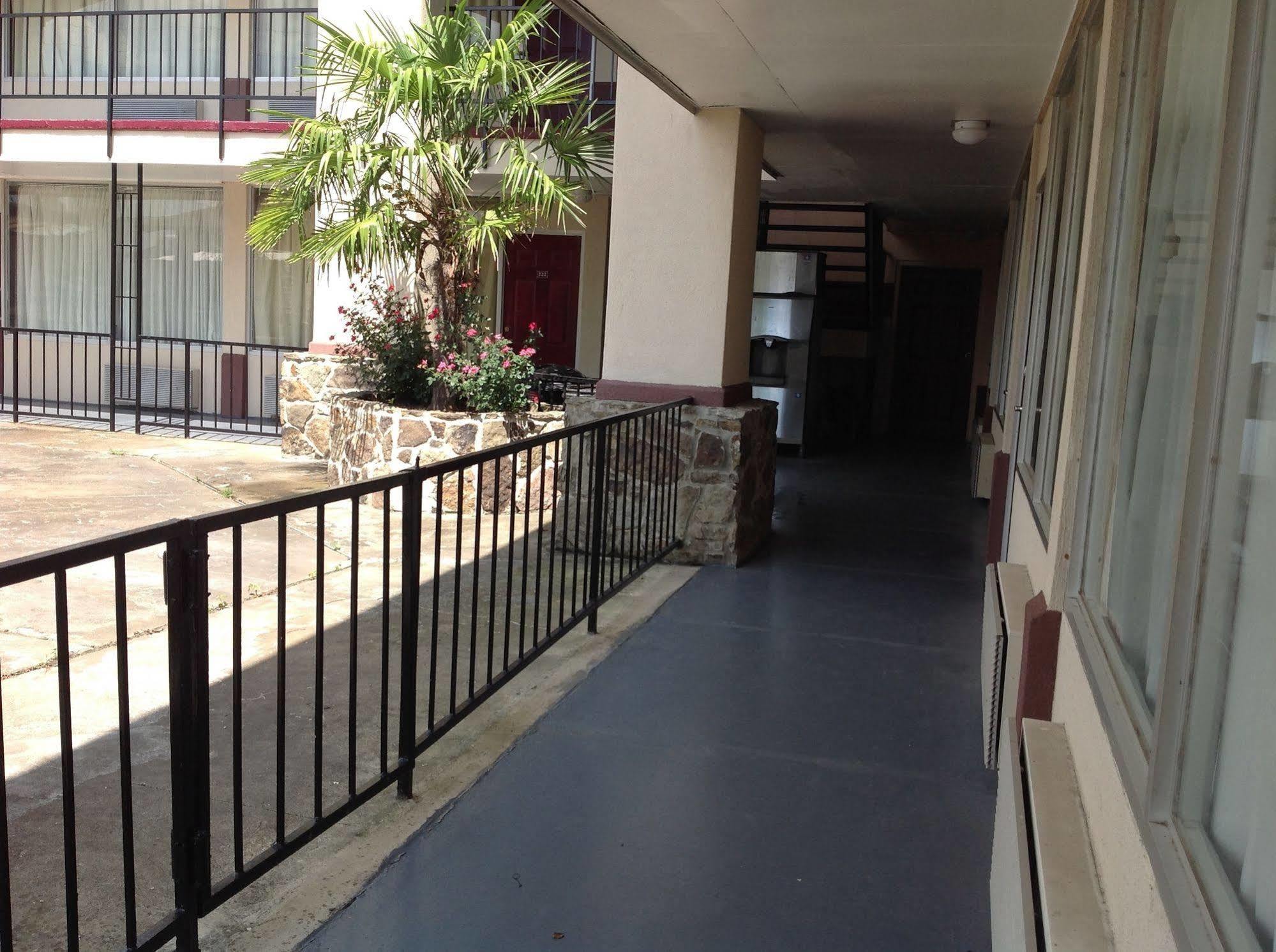 Executive Inn Texarkana Esterno foto
