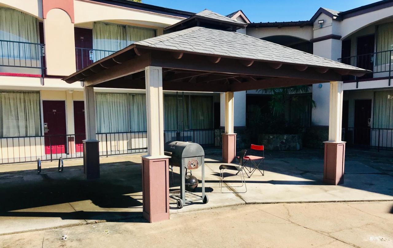 Executive Inn Texarkana Esterno foto